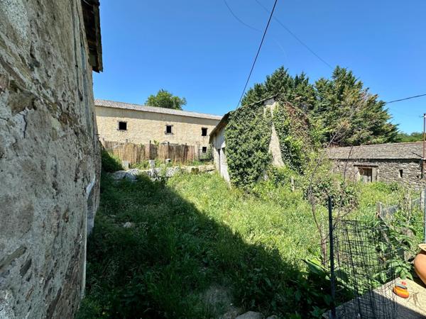 Corps de ferme au calme