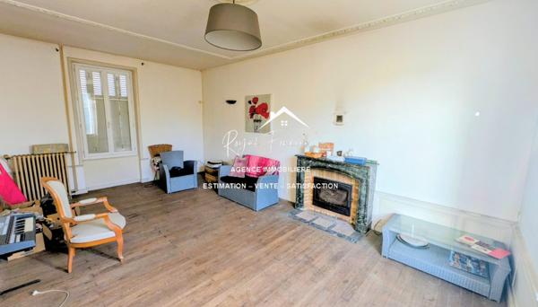 Maison bourgeoise proche  des commodités