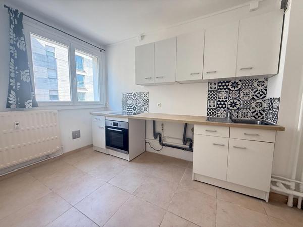 A VENDRE : T2 à LILLE • Hypercentre • 199 000 € FAI • Réf. 1718