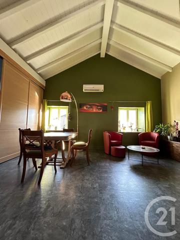 Appartement F8 à vendre  9 pièces - 179 m2 SAULXURES SUR MOSELOTTE - 88