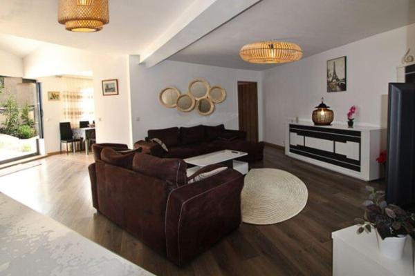 Maison avec 2 logements