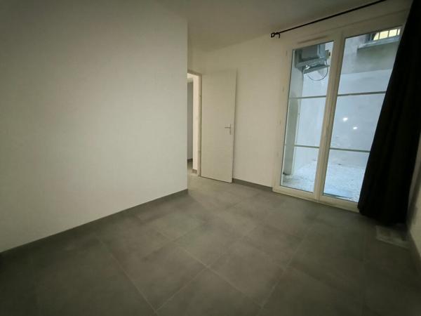 Appartement 2 pièces rénové situé au centre-ville de Narbonne