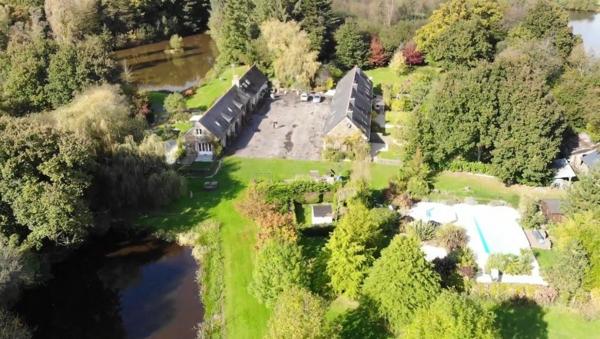 Propriété d’exception dans un cadre naturel remarquable avec 5 gîtes