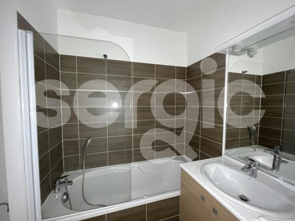 Location 2 Pieces 48 59800 Lille 07 0444 09 0311