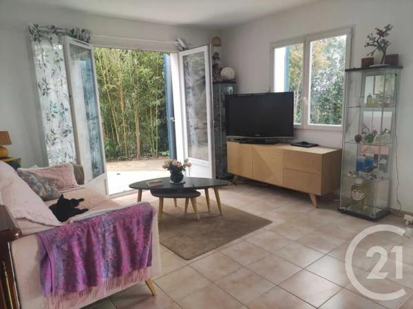 Maison à vendre  5 pièces - 110 m 2   DRAGUIGNAN  - 83