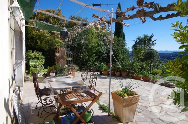 Maison à vendre  5 pièces - 110 m 2   DRAGUIGNAN  - 83