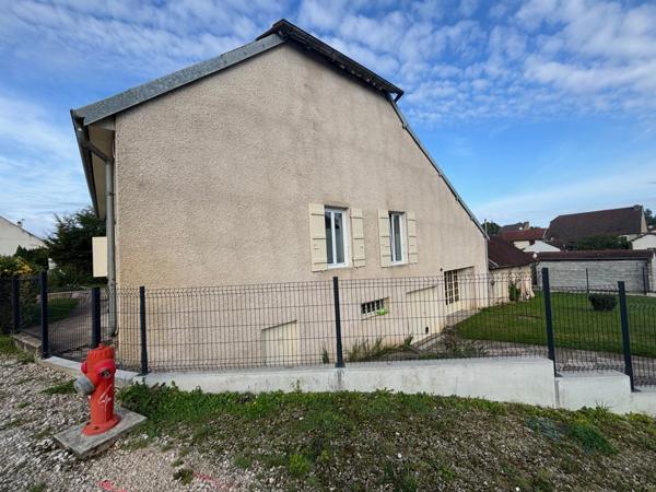 Maison à vendre 8 pièces CHAMPAGNEY (39)