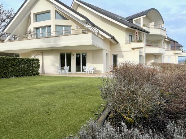 Divonne-les-Bains (01220) Appartement deux chambre et bureau - Prestige et piscine