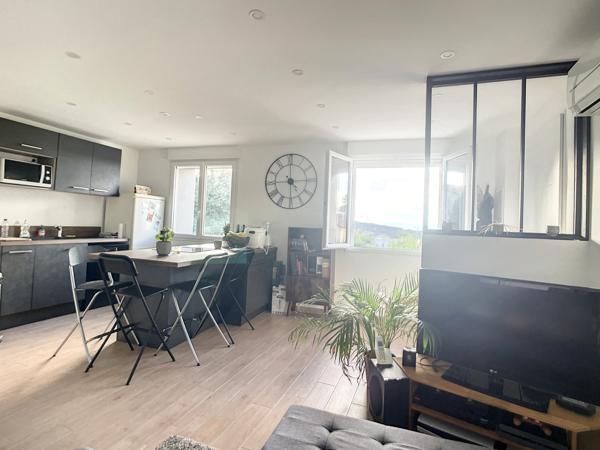 Montanay (69250) Location maison meublée 967 euros/mois + charge 23 euros