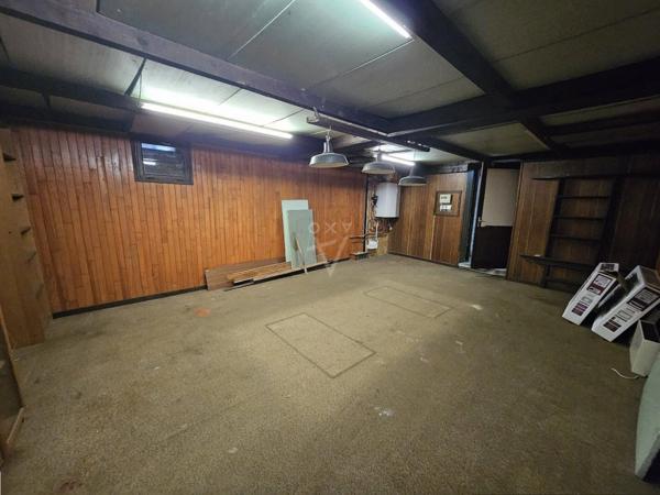 Entre maison et appartement : 153 m² habitables, terrasse et 2 grands garages - ALBERTVILLE CENTRE (73200)