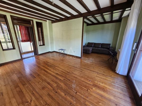 Entre maison et appartement : 153 m² habitables, terrasse et 2 grands garages - ALBERTVILLE CENTRE (73200)