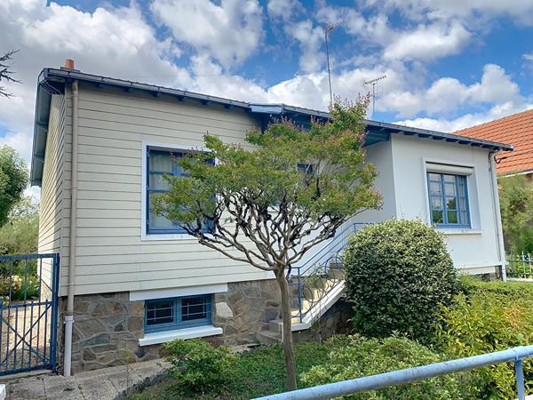 A vendre Maison Lucon 3 chambres garage jardin