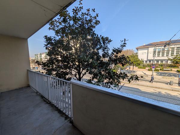 Appartement Bron 5 pièce(s) 134 m2 avec Balcons Bron