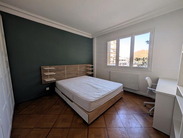 Appartement Bron 5 pièce(s) 134 m2 avec Balcons Bron