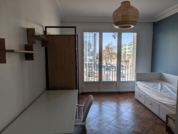 Appartement Bron 5 pièce(s) 134 m2 avec Balcons Bron