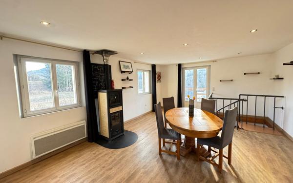 Maison à vendre    4 pièces •  Selonnet