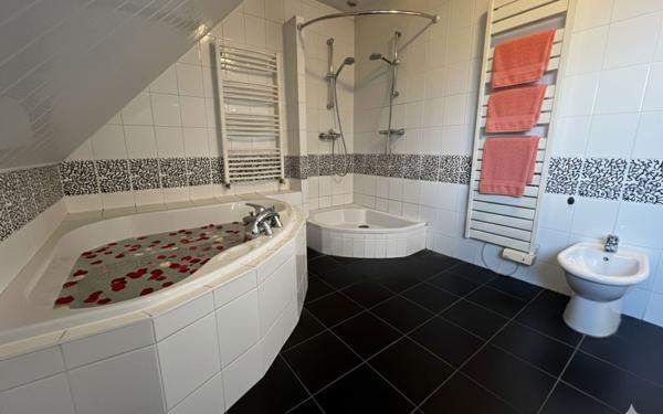 Maison à vendre    6 pièces • 140 m2 Illkirch-Graffenstaden