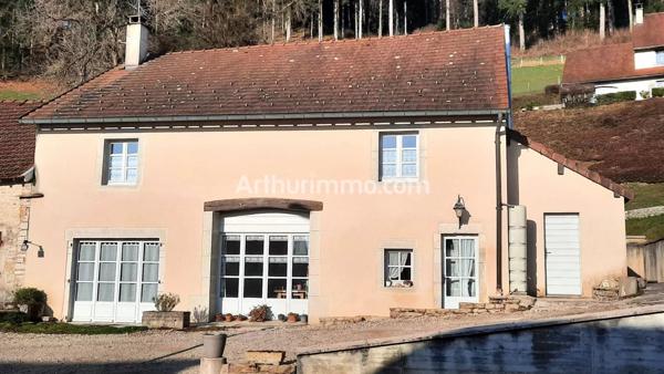 Vente Maison 6 pièces 195 m2 à Orgelet