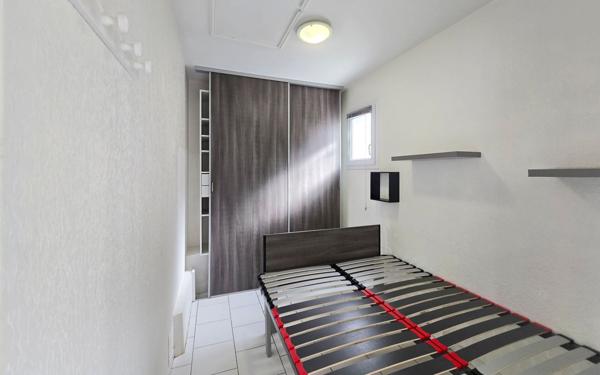 Maison à vendre    1 pièce •  Échillais