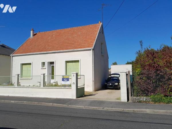FLEURY-LES-AUBRAIS - MAISON INDEPENDANTE (1957) - 5 PIECES PRINCIPALES - VASTE GARAGE + DEPENDANCES 