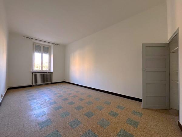 Immeuble 9 pièces 178 m2
