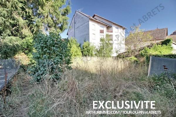 Vente                                                      Immeuble
                        
                     11 pièces                                         à Les Avenières Veyrins-Thuellin