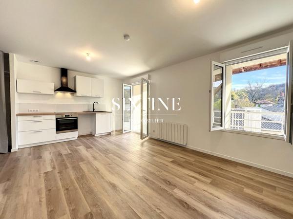 Appartement T3 en location avec balcon au 2ème étage
