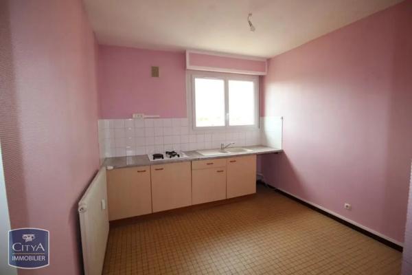 Appartement à louer 2 pièces 55.1m² Longvic (21600)