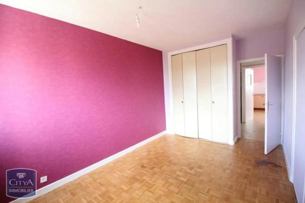 Appartement à louer 2 pièces 55.1m² Longvic (21600)