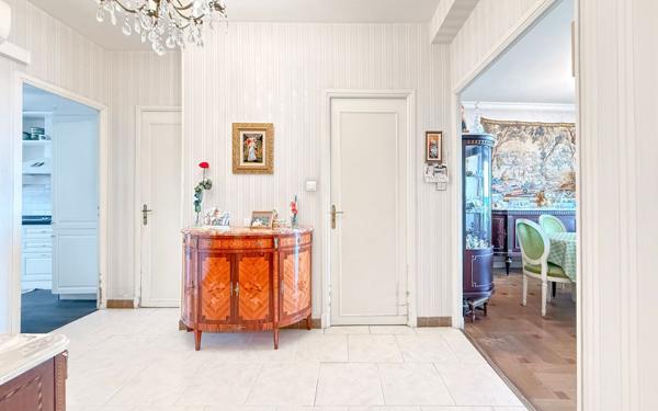 Appartement à vendre    3 pièces • 80,33 m2 Nice