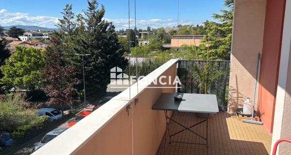 Location Appartement 5 pièces 104 m² - Francheville 69340