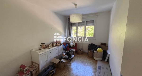 Location Appartement 5 pièces 104 m² - Francheville 69340