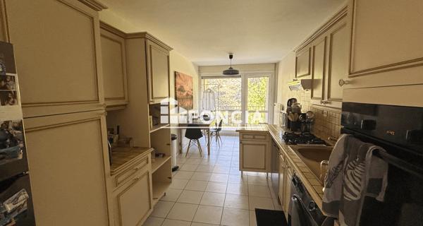 Location Appartement 5 pièces 104 m² - Francheville 69340