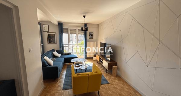 Location Appartement 5 pièces 104 m² - Francheville 69340