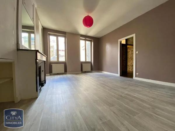 Appartement à louer 3 pièces 116.9m² Mâcon (71000)