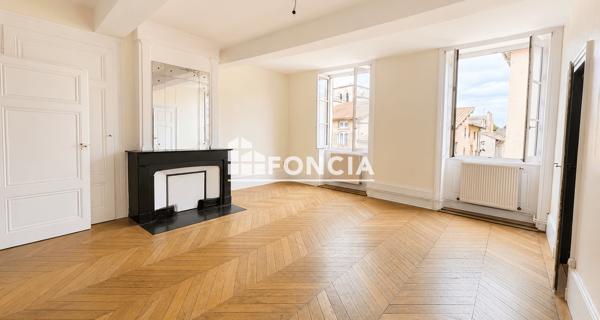 À vendre Appartement 3 pièces 110 m² - Villefranche-sur-saône 69400