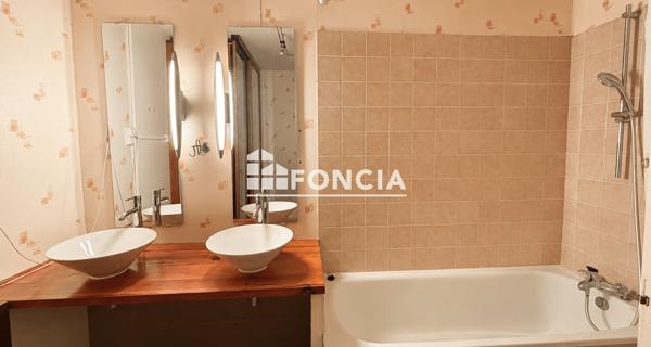 À vendre Appartement 3 pièces 110 m² - Villefranche-sur-saône 69400