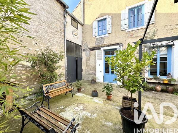 Maison à vendre 7 pièces 180 m² Moret-Loing-et-Orvanne