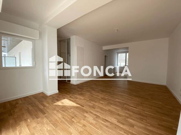 Location Appartement 4 pièces 91.99 m² - 8 - 10 RUE DE LA VERRERIE Nantes 44000