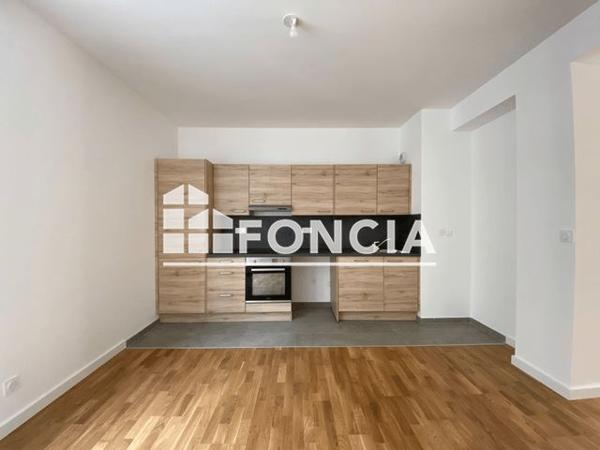 Location Appartement 4 pièces 91.99 m² - 8 - 10 RUE DE LA VERRERIE Nantes 44000