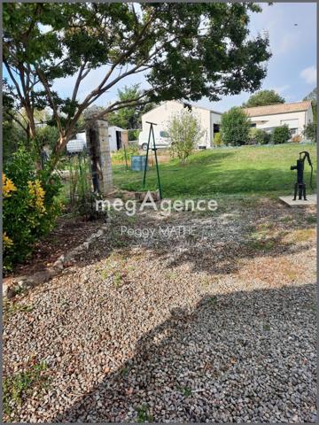 Maison à SAINT-MICHEL-EN-L'HERM, 85580 - 5 pièces 110m²