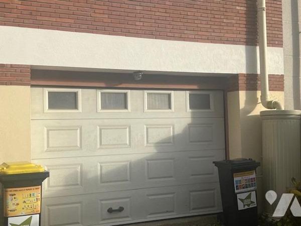 LISIEUX BEL APPARTEMENT T5 110m² Lumineux avec garage cave et jardin