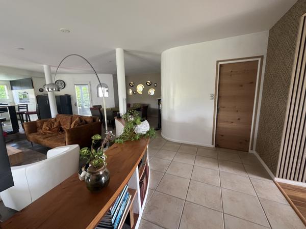 Maison * 7 pièces * 200 m² * 56000 VANNES