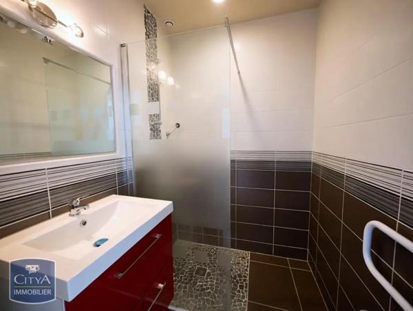 Appartement à louer 2 pièces 59.76m²