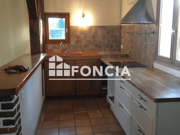 Location Maison 5 pièces 91.99 m² - 75 SENTE DE L'EGLISE Reux 14130