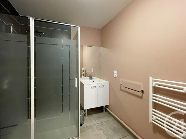 Appartement T3 à vendre  4 pièces - 76 m2 ST BERTHEVIN - 53