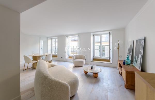 À VENDRE - Appartement - Paris - Jardin des Tuileries - 75001 - 4 pièces - 1 chambre - 73m²  - 5ème étage