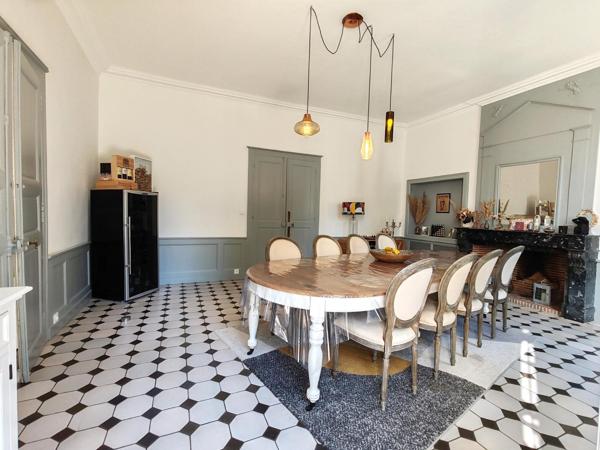 Demeure Haussmannienne et son parc paysager, en coeur de ville