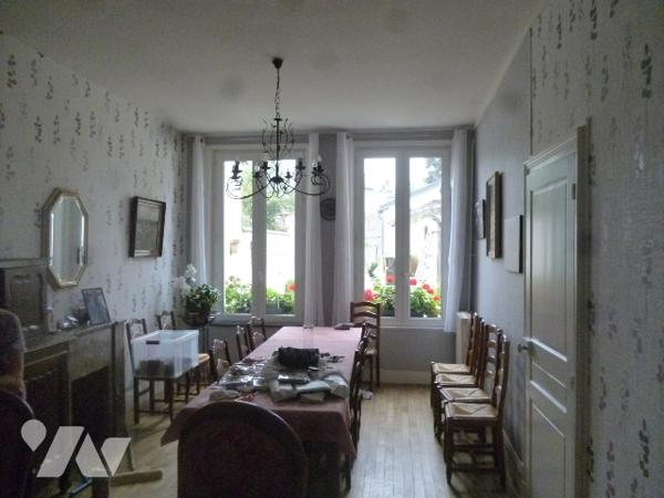 Maison 7 pièces, garage, jardin.