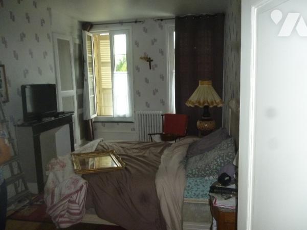 Maison 7 pièces, garage, jardin.